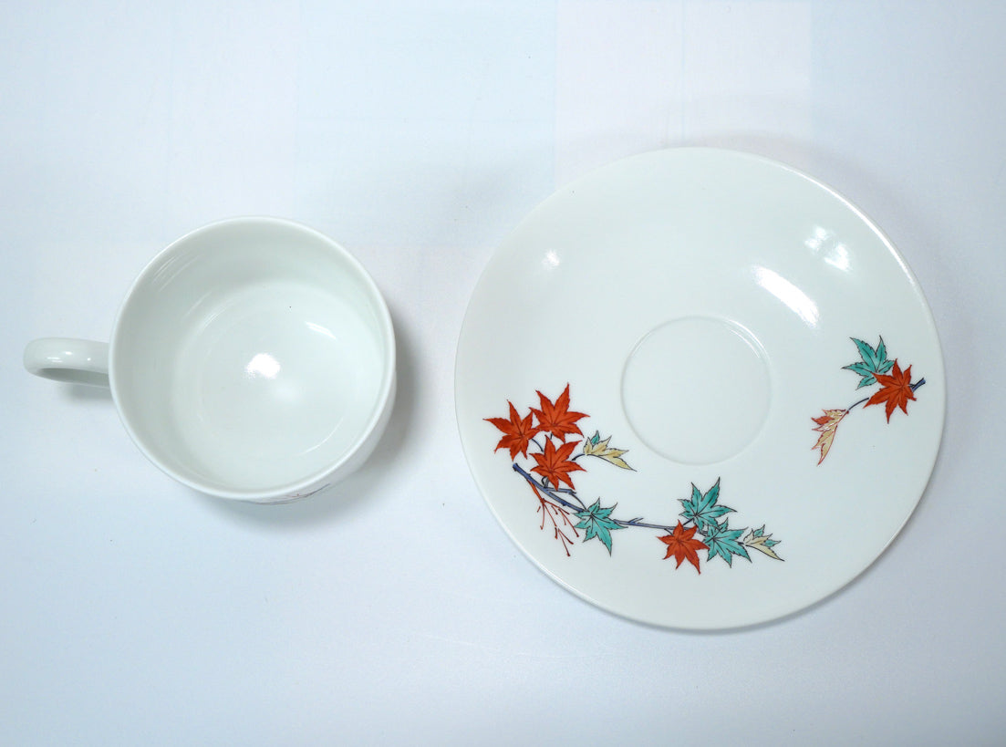 十四代酒井田柿右衛門「濁手珈琲碗紅葉文」共箱 作品全体画像5