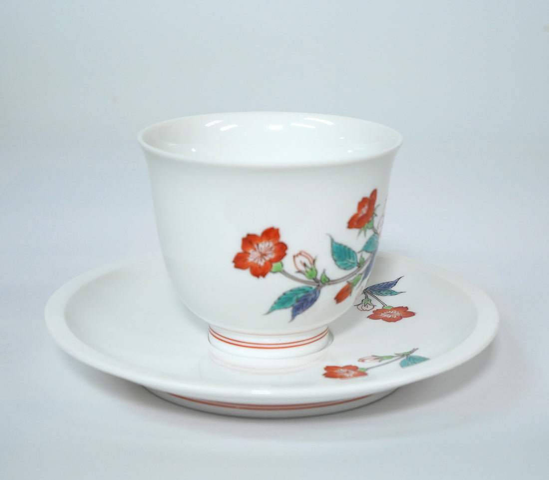 十四代酒井田柿右衛門「濁手珈琲碗桜文」共箱 作品全体画像2