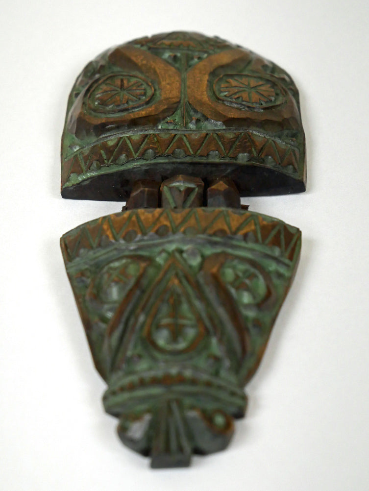 砂澤ビッキ「ビッキ文様ブローチ(約11.2cm)」木彫作品 作品全体画像1