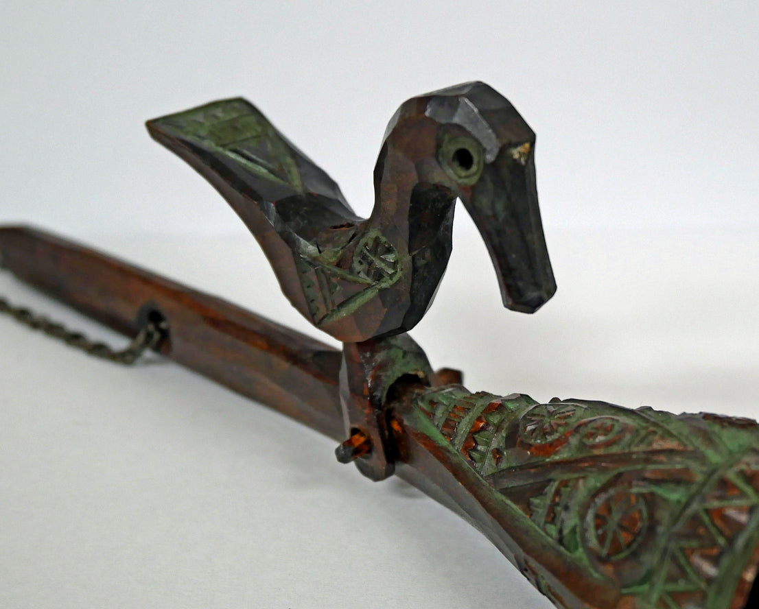 砂澤ビッキ「樹鈴二連啄木鳥(キツツキ)ペンダント(約21.7cm)」木彫作品 拡大画像6