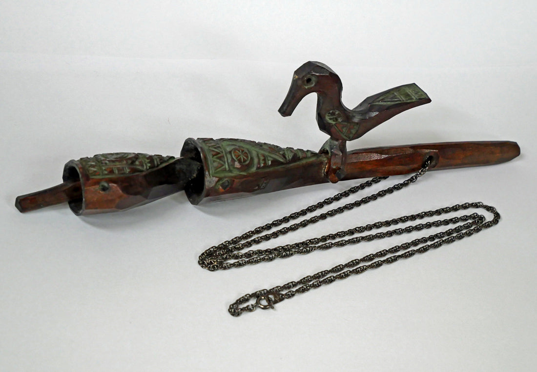 砂澤ビッキ「樹鈴二連啄木鳥(キツツキ)ペンダント(約21.7cm)」木彫作品 作品全体画像1