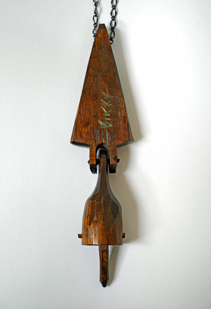 砂澤ビッキ「樹鈴ペンダント二連(約14.7cm)」木彫作品 作品裏側画像