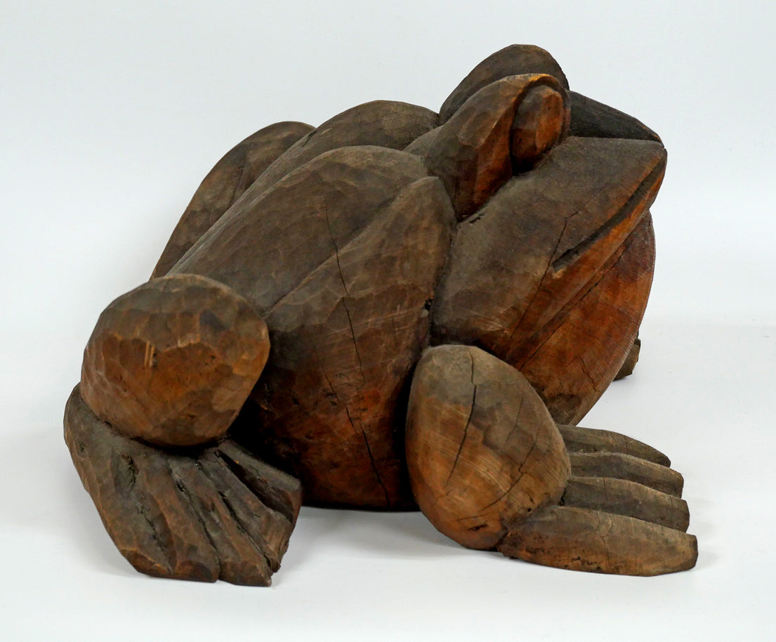 遠藤平吉「蝦蟇蛙(弟子屈に伝わる『湯の島の蝦蟇伝説』)」木彫作品 全体画像4