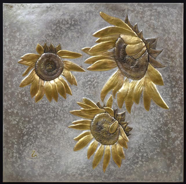 飛鷹岸男「ひまわり」金属工芸レリーフ額装 作品全体拡大画像