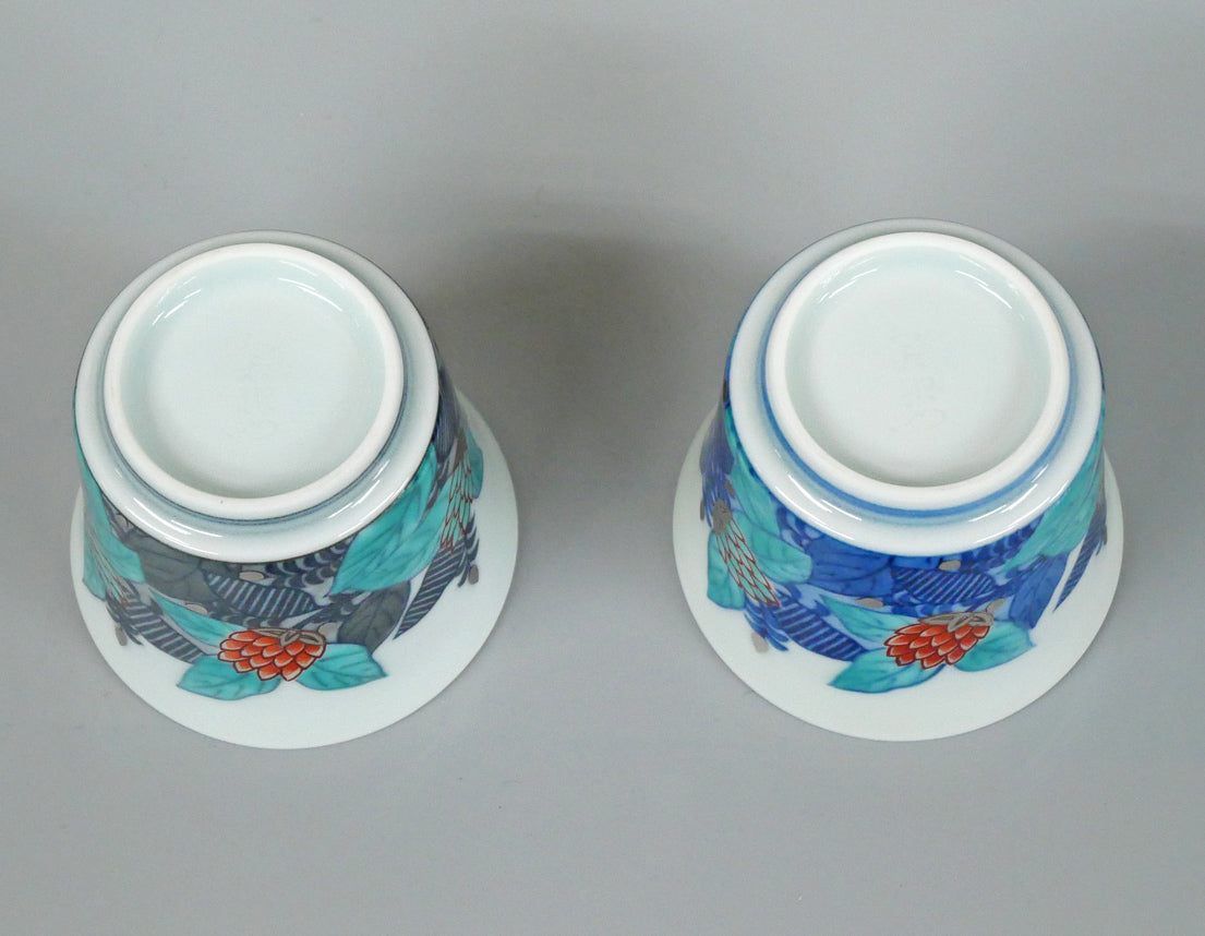 十四代今泉今右衛門「色絵墨色・藍色墨はじき草花文酒器(3点1組)」共箱 盃裏画像