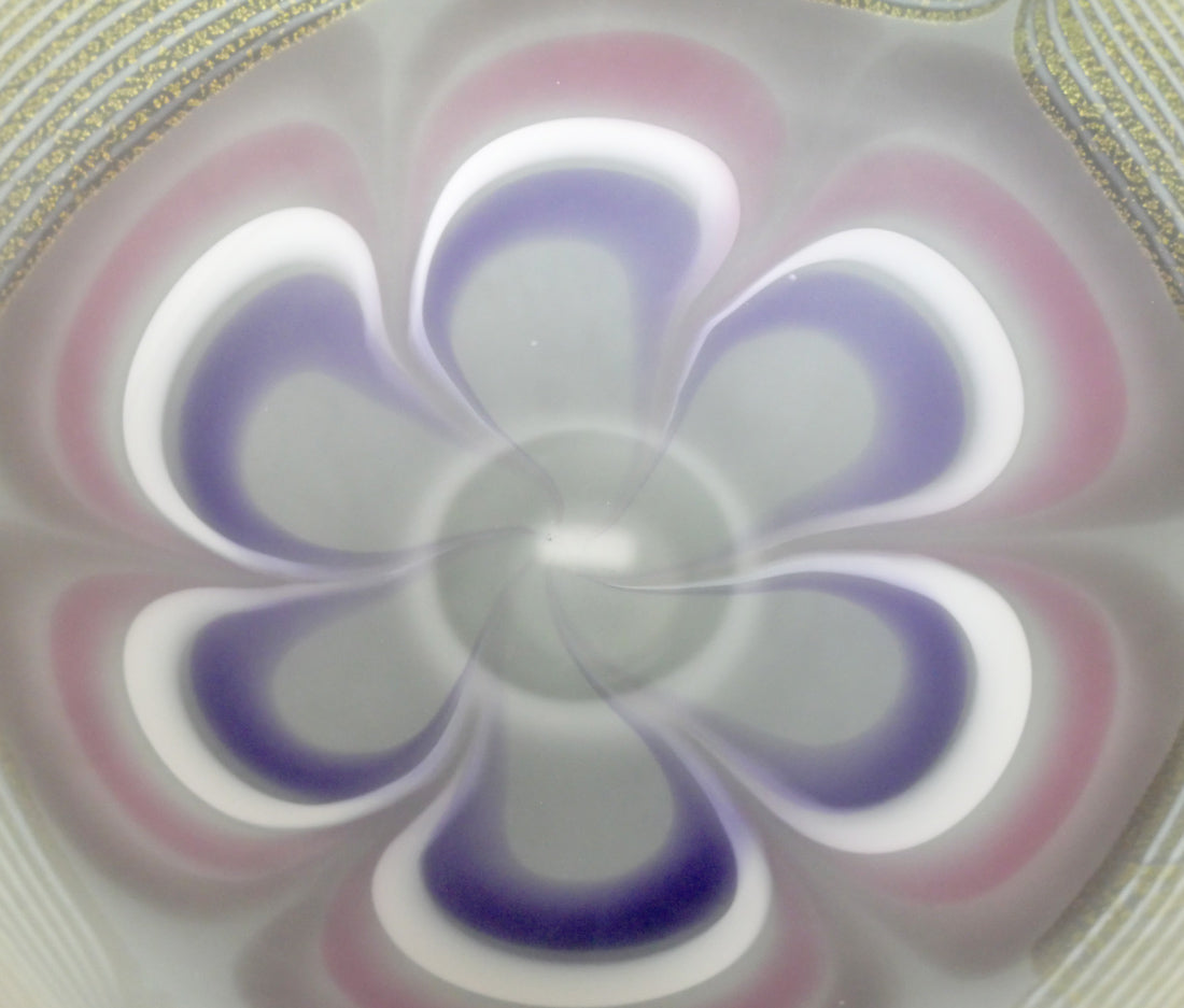 石井康治「手吹き硝子 金彩輪花鉢」共箱 拡大画像1