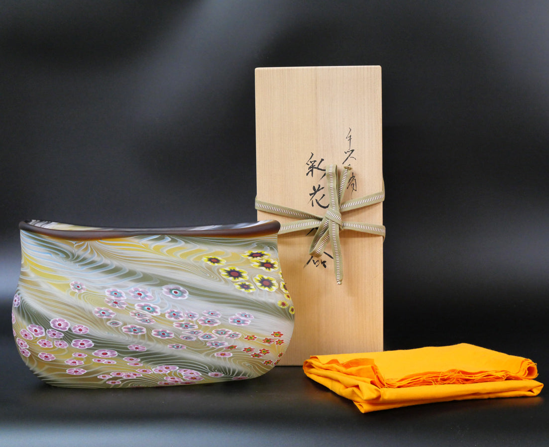 石井康治「手吹き硝子 彩花文器」共箱