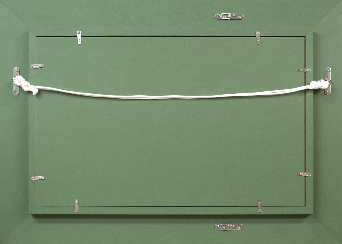 伊藤仁「静物画(桃)」油絵・M6号 額縁裏側画像