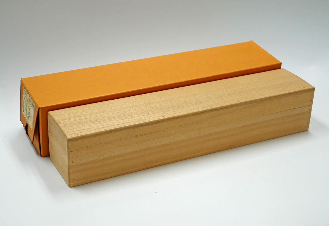 橋本紹尚「無事是貴人」肉筆書茶掛・共箱 付属品画像(共箱、タトウ紙箱付き)