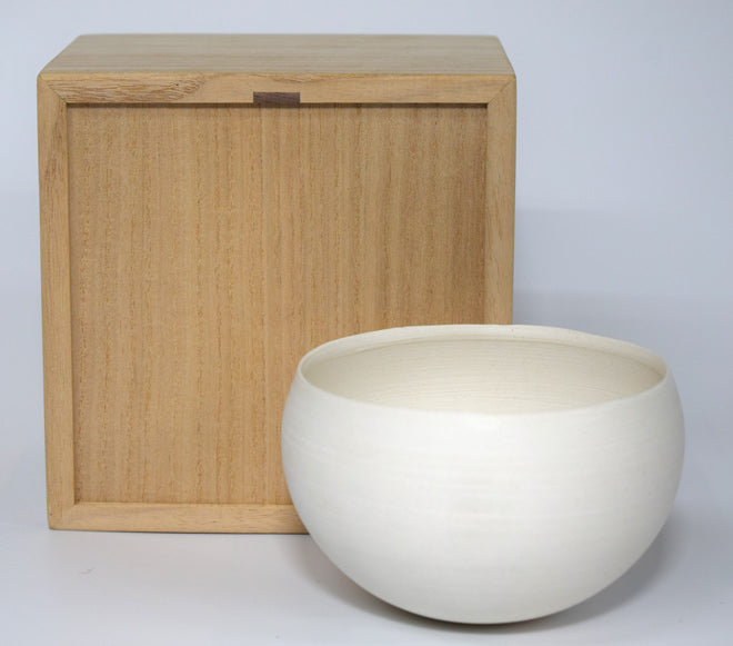 黒田泰蔵「白磁碗」共箱 作品・共箱画像