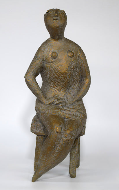 峯田敏郎「女性像」石膏彫刻に着色　作品全体画像1