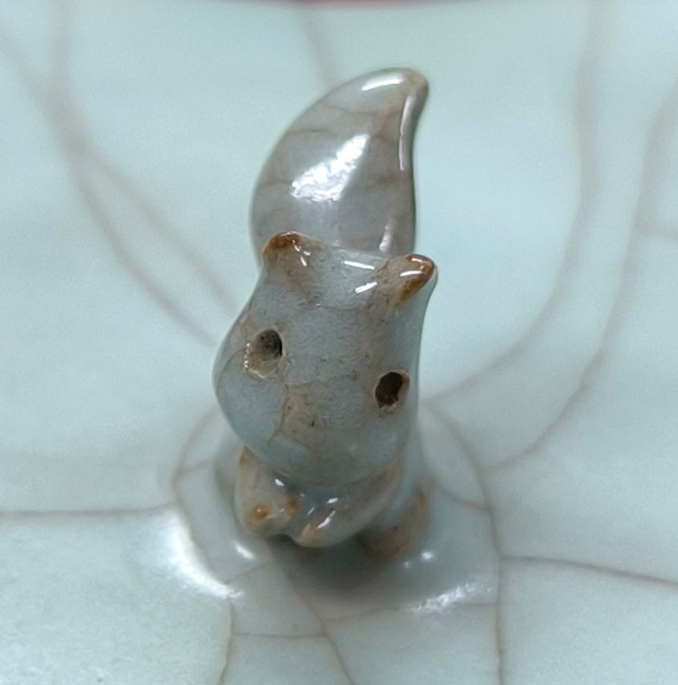 三浦小平二「青磁壺」共箱 上部拡大画像2