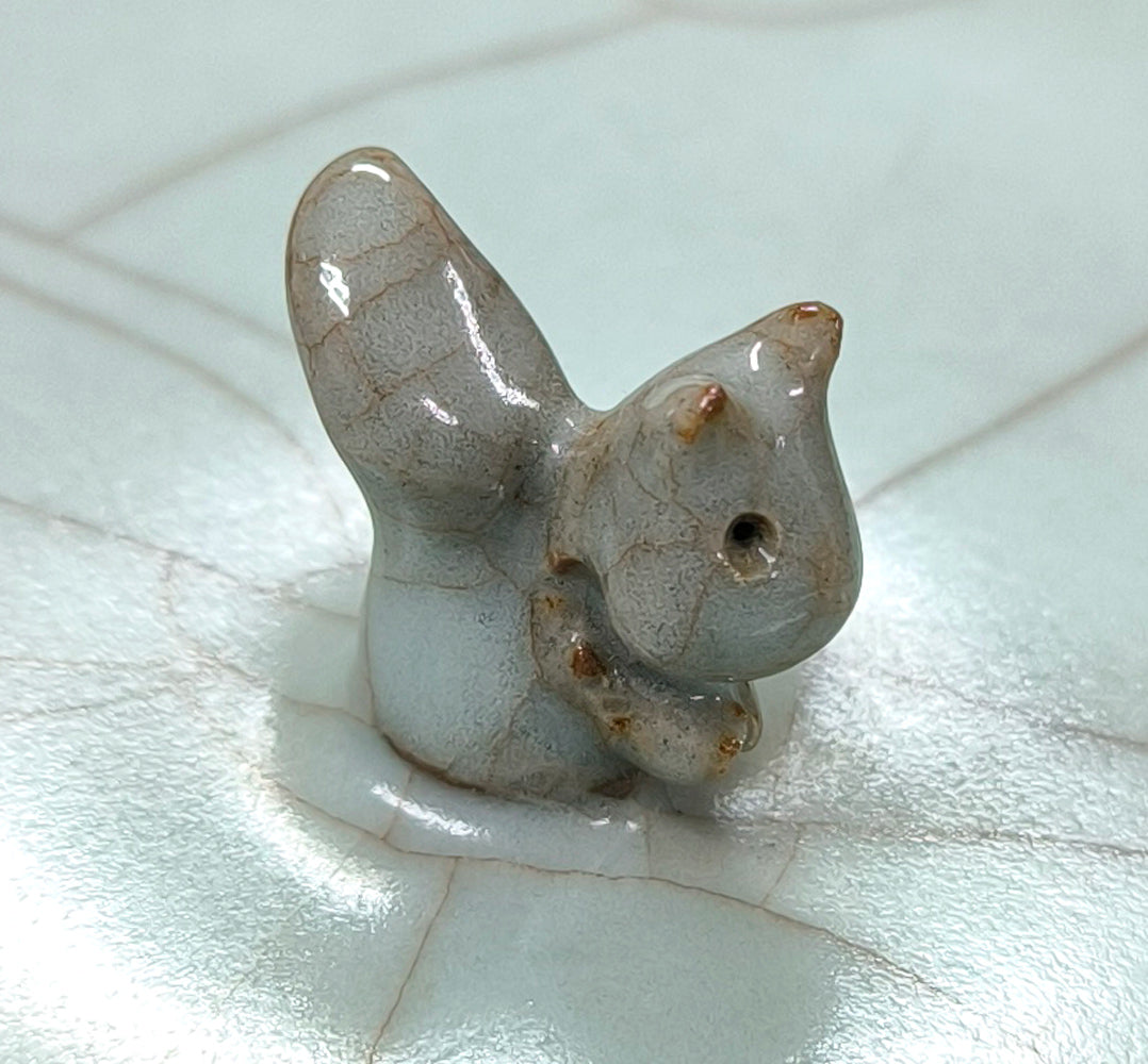 三浦小平二「青磁壺」共箱 上部拡大画像3