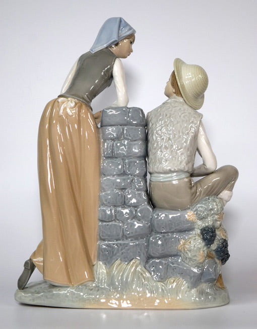 リヤドロ「Grape Testers」磁器フィギュア 作品全体画像3