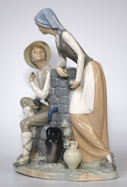 リヤドロ「Grape Testers」磁器フィギュア 作品全体画像5