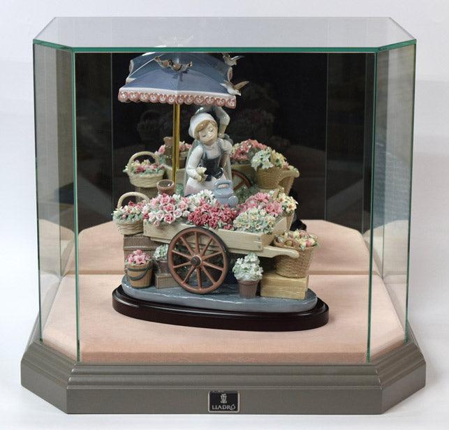 リヤドロ「公園通りの花屋さん」磁器フィギュア