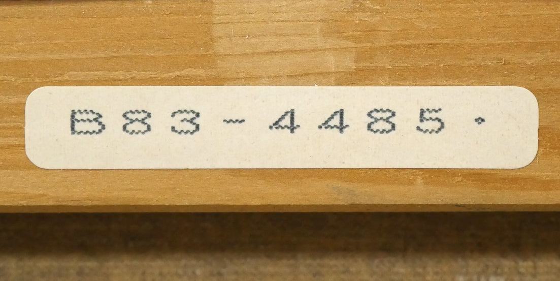 佐田興三「一輪の花(裸婦)」油絵・F4号 裏側拡大画像1(「一枚の繪」管理番号シール)