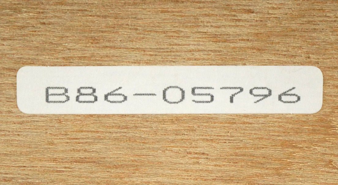 佐藤照雄「花のマハ」パステル画・20号 額裏シール拡大画像(「一枚の繪」管理番号シール)