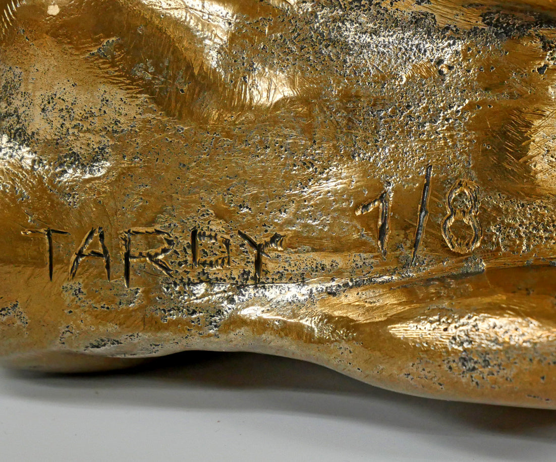 ミシェル タルディ(Michel TARDY)「横たわる女性」ブロンズ作品・限定品(ed,8) 裏側拡大画像(サイン、限定番号ed,1/8)