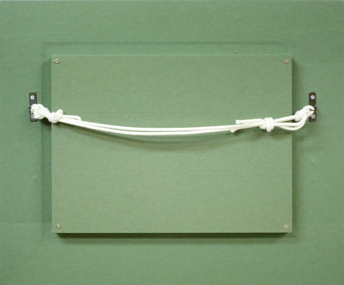 鎮西直秀「瑞雲 神威岬図(積丹)」油絵・SM 額縁裏側画像