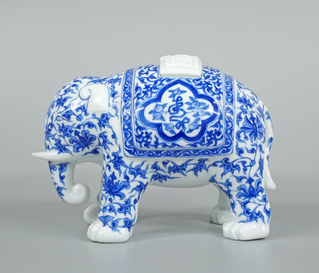 十四代辻常陸「染付吉祥文象香炉」磁器・共箱