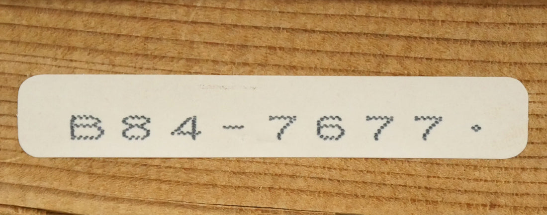 山本巌「午後の房総風景」油絵・F6号 裏側拡大画像1(「一枚の繪」管理番号シール)