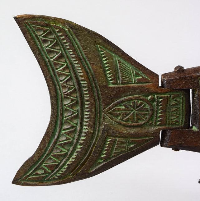 砂澤ビッキ「樹鮭(両面彫り)」木彫作品 拡大画像4