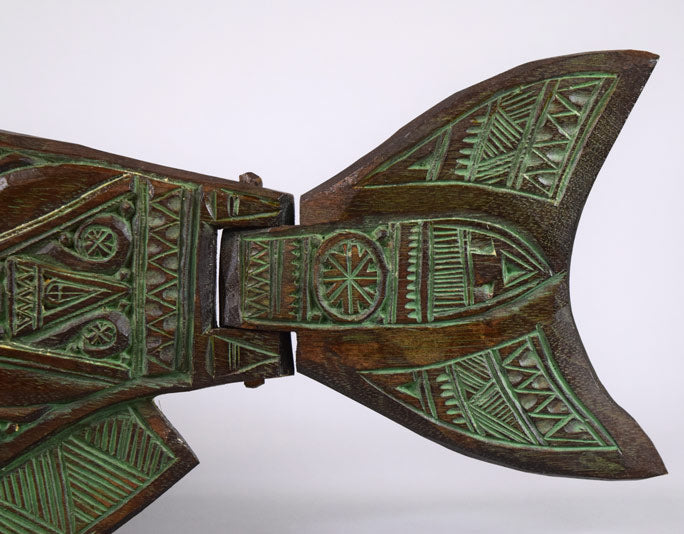 砂澤ビッキ「樹鮭(両面彫り)」木彫作品 拡大画像11