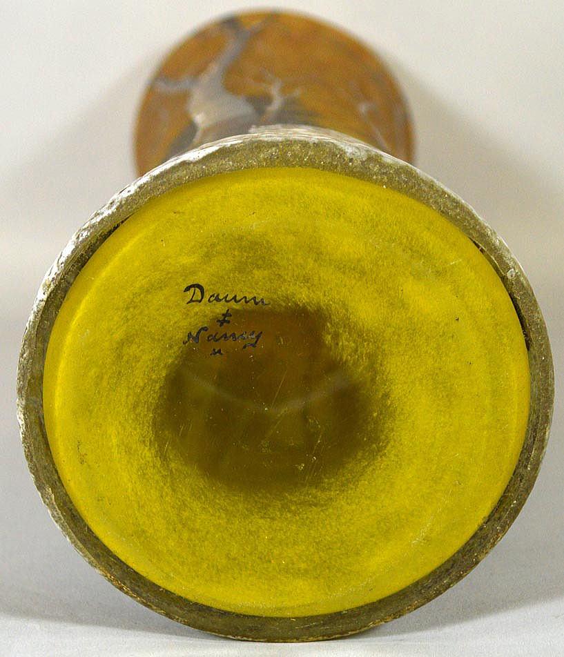 ドーム作「雪景色文花瓶」ガラス・高さ約30cm 裏側サイン