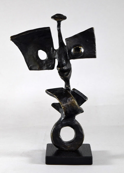 桂ユキ「躍動するカッパ」ブロンズ 正面