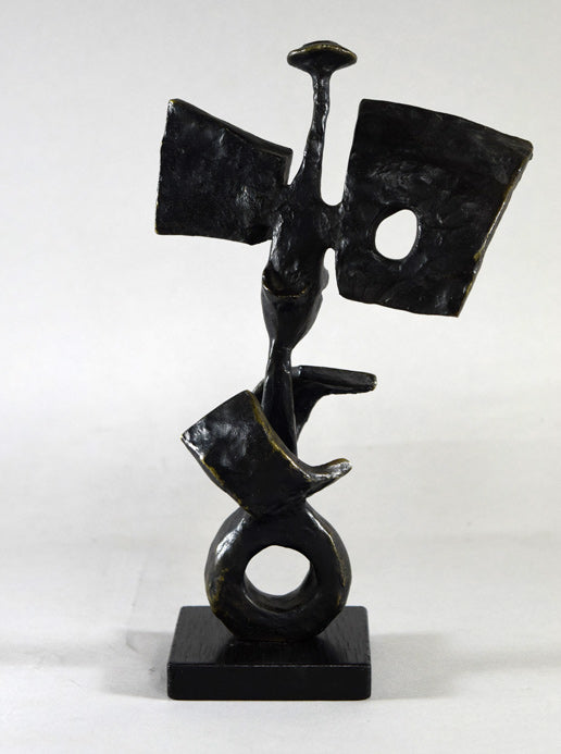 桂ユキ「躍動するカッパ」ブロンズ 裏側