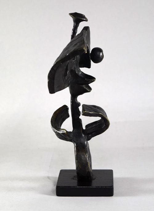 桂ユキ「躍動するカッパ」ブロンズ 横側2