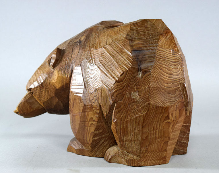 引間二郎「八雲熊」木彫・高さ19.5cm 全体像2