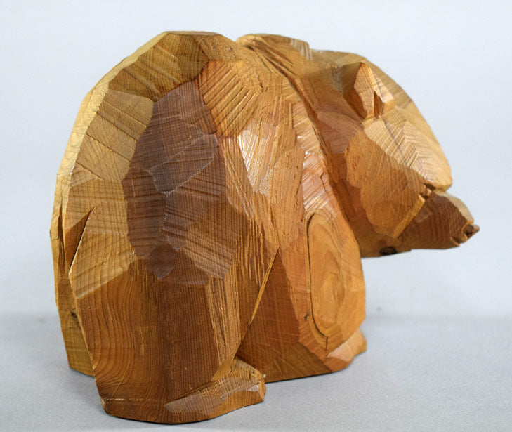 引間二郎「八雲熊」木彫・高さ11.5cm 全体像8