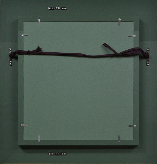 棟方志功「山村風景図」色紙に倭絵(紙本・彩色) 額縁裏側画像