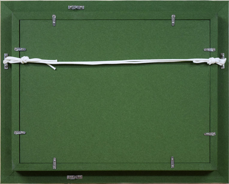 中間冊夫「ピーマン」油絵・F4号 額縁裏側部分