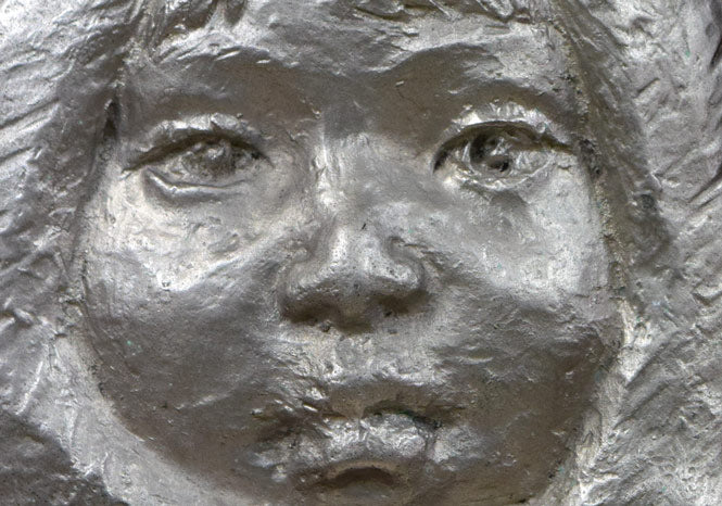 小野健壽「北の子」ブロンズレリーフ額装 拡大画像1