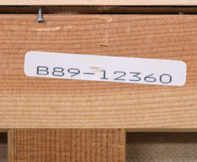 佐藤あつ子「杏子の里」油絵・P15号 裏側拡大画像1(「一枚の繪」管理番号シール)