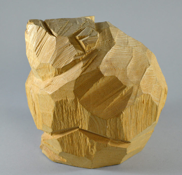 柴崎重行「熊」木彫(高さ16.8cm)・せんの木7