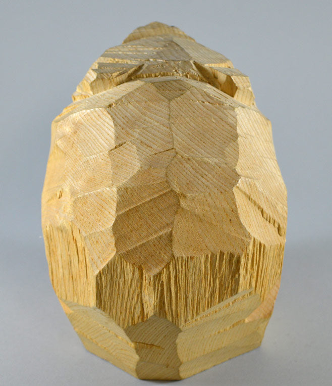 柴崎重行「熊」木彫(高さ16.8cm)・せんの木9