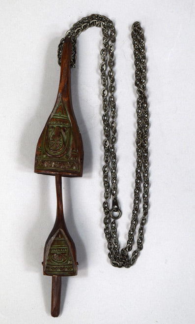 砂澤ビッキ「樹鈴二連ペンダント」木彫作品(約17.8cm) 全体画像1