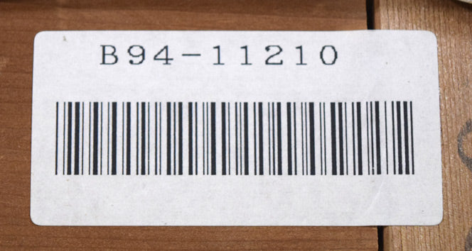 立川広己「薔薇」油絵・F20号 裏側拡大画像2(「一枚の繪」管理番号シール)