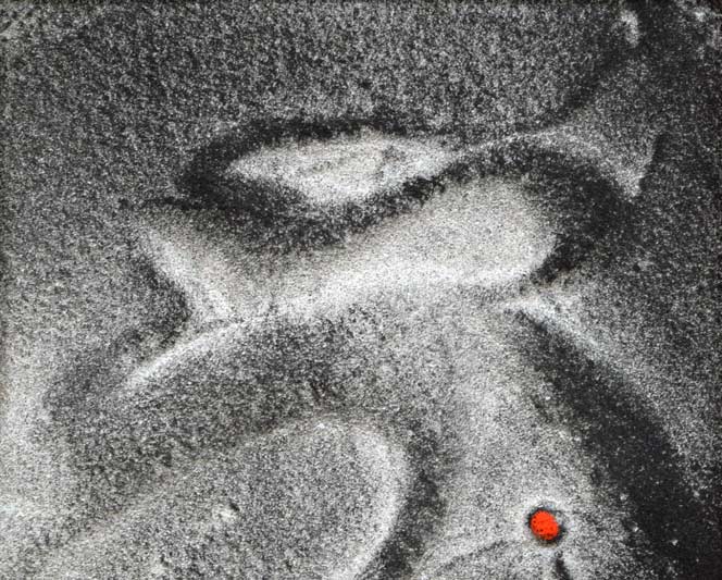 高山洋夫「沈黙の動」アクリルに砂地・SM 拡大画像1