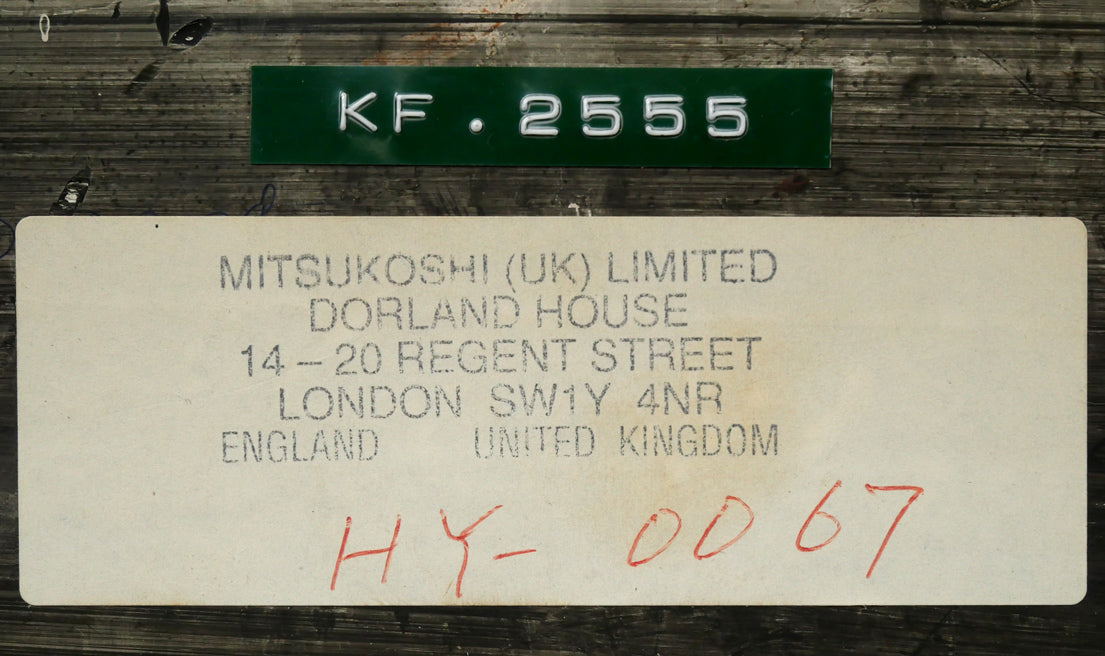 アルフレッド　ディクソン（Alfred　Dixon）「教会のそばの少女」油絵・変形20号　額裏シール拡大画像2