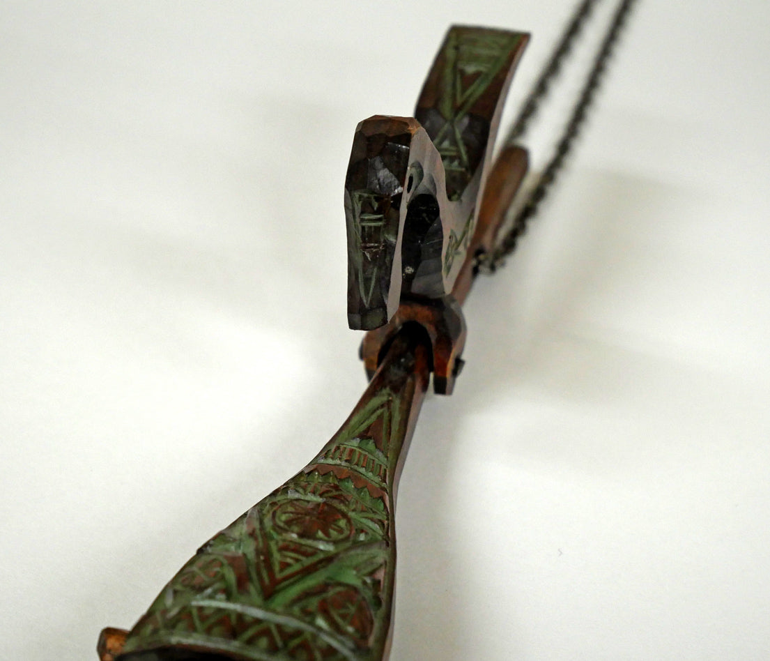 砂澤ビッキ「樹鈴二連啄木鳥（キツツキ）ペンダント（約17.6cm）」木彫作品　拡大画像3
