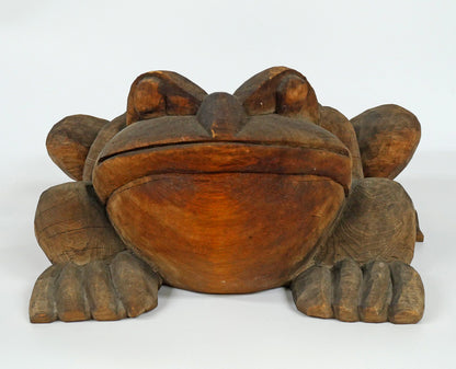 遠藤平吉「蝦蟇蛙（弟子屈に伝わる『湯の島の蝦蟇伝説』）」木彫作品　全体画像1