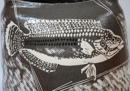 十三代　中里太郎右衛門「叩き唐津　三島黒白象嵌　魚文　壺」共箱　拡大画像2