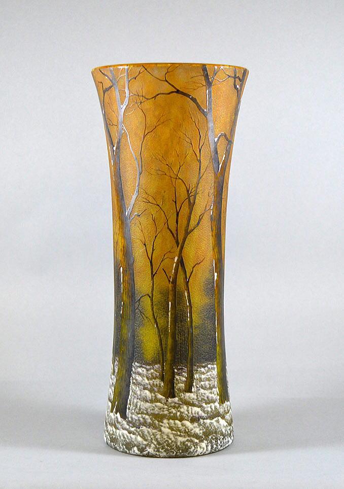 ドーム作「雪景色文花瓶」ガラス・高さ約30cm　1